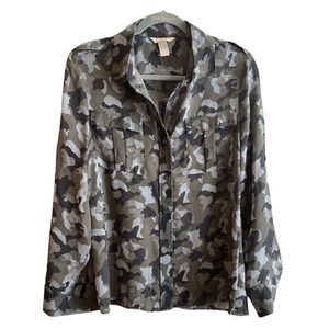 Banana Republic Camouflage Button Down Shirt